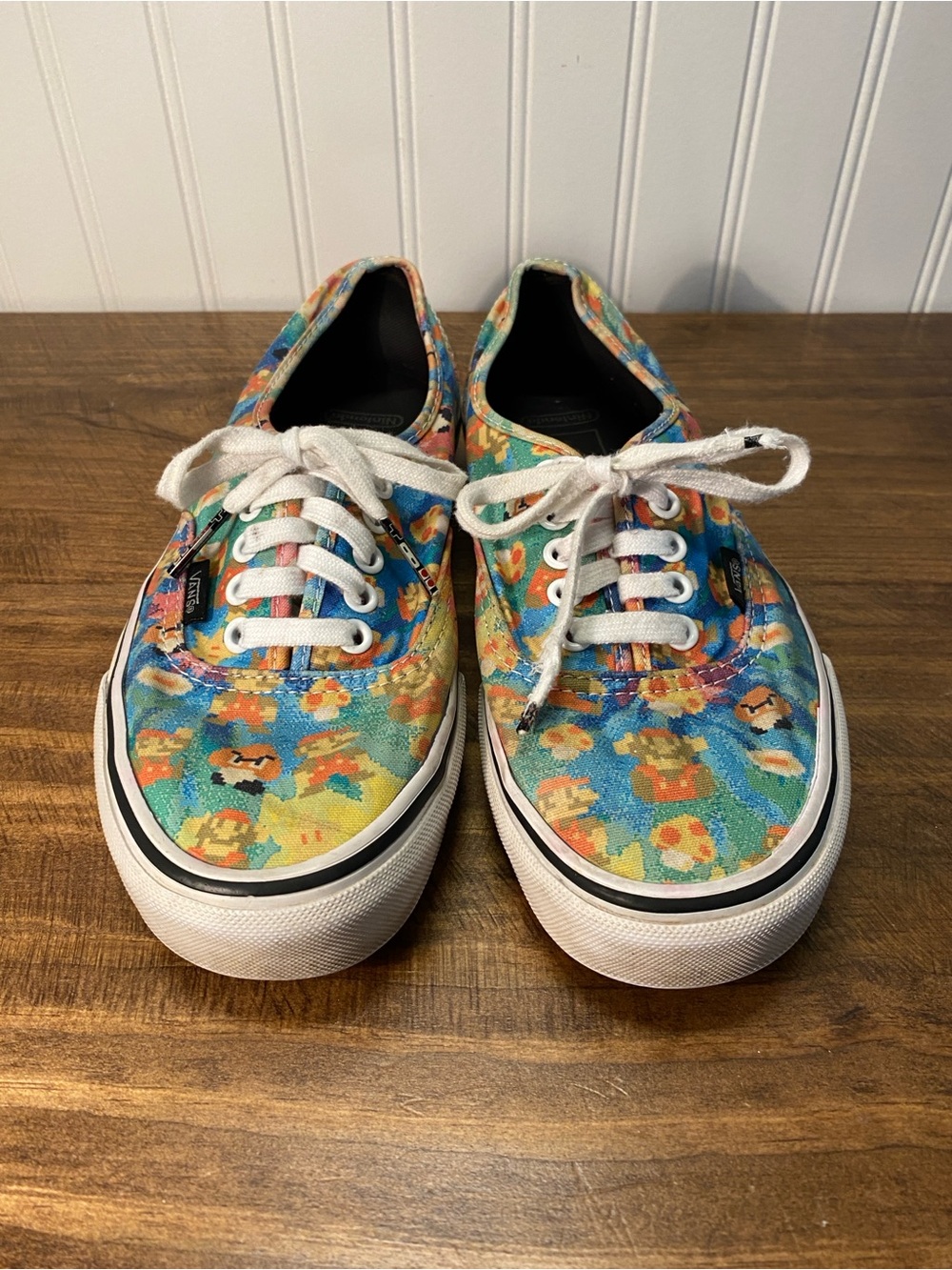 Vans Nintendo Mario Bros. Canvas Low-Top Sneakers - women’s 8.5 / men’s 7